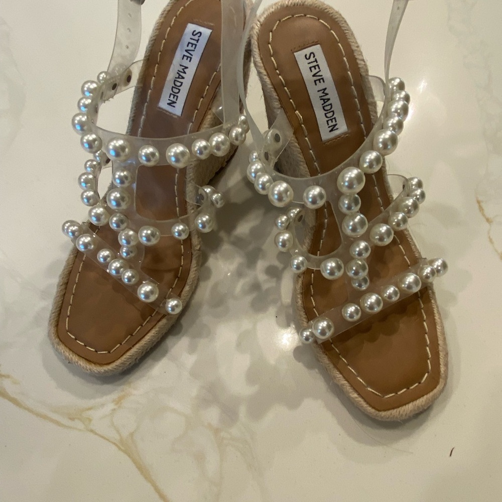 Steve Madden White Pearl Tan Espadrilles